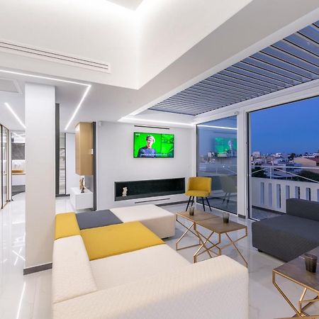 H Experience Spectacular Rooftop Loft Iraklion Buitenkant foto